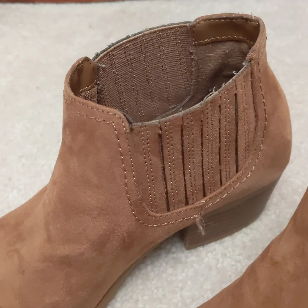 American Eagle Outfitters Tan Boots - Picture 2 of 7